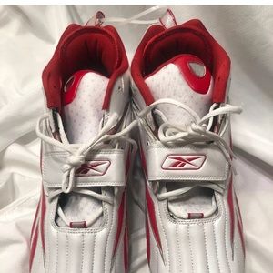 REEBOK STRAP WHT/RED MOLDED FOOTBALL CLEATS Sz 16